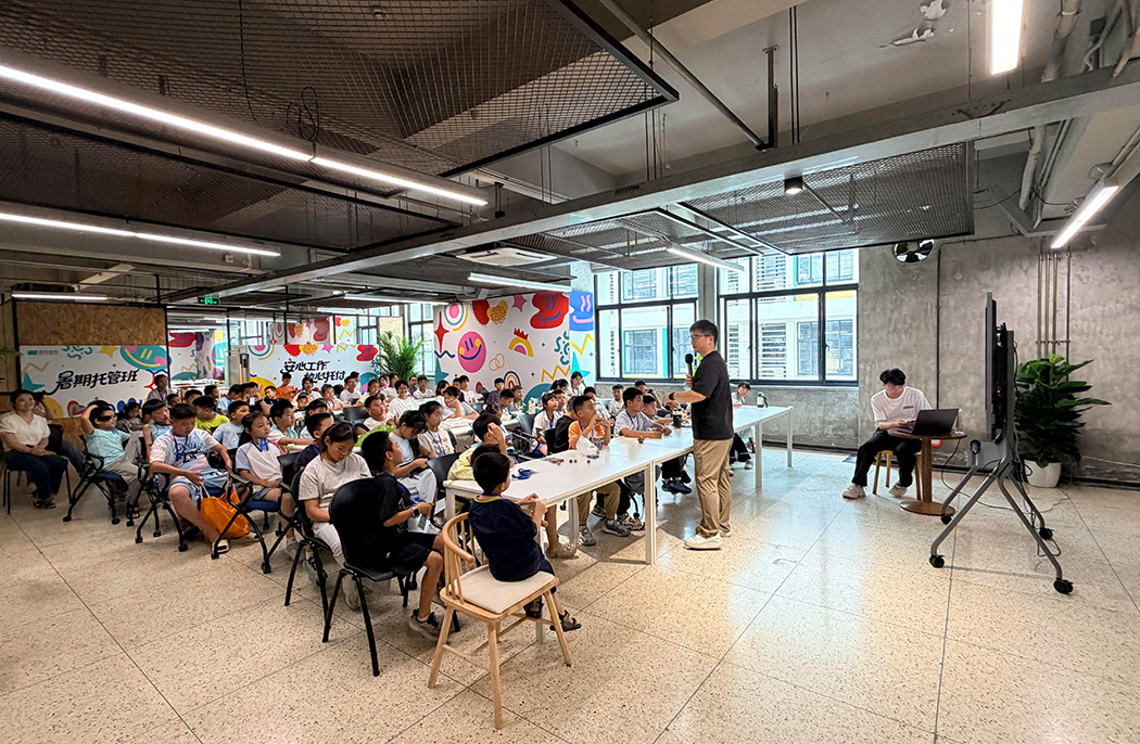 卓尚服飾 | 夏日“童”行，共筑溫暖職場